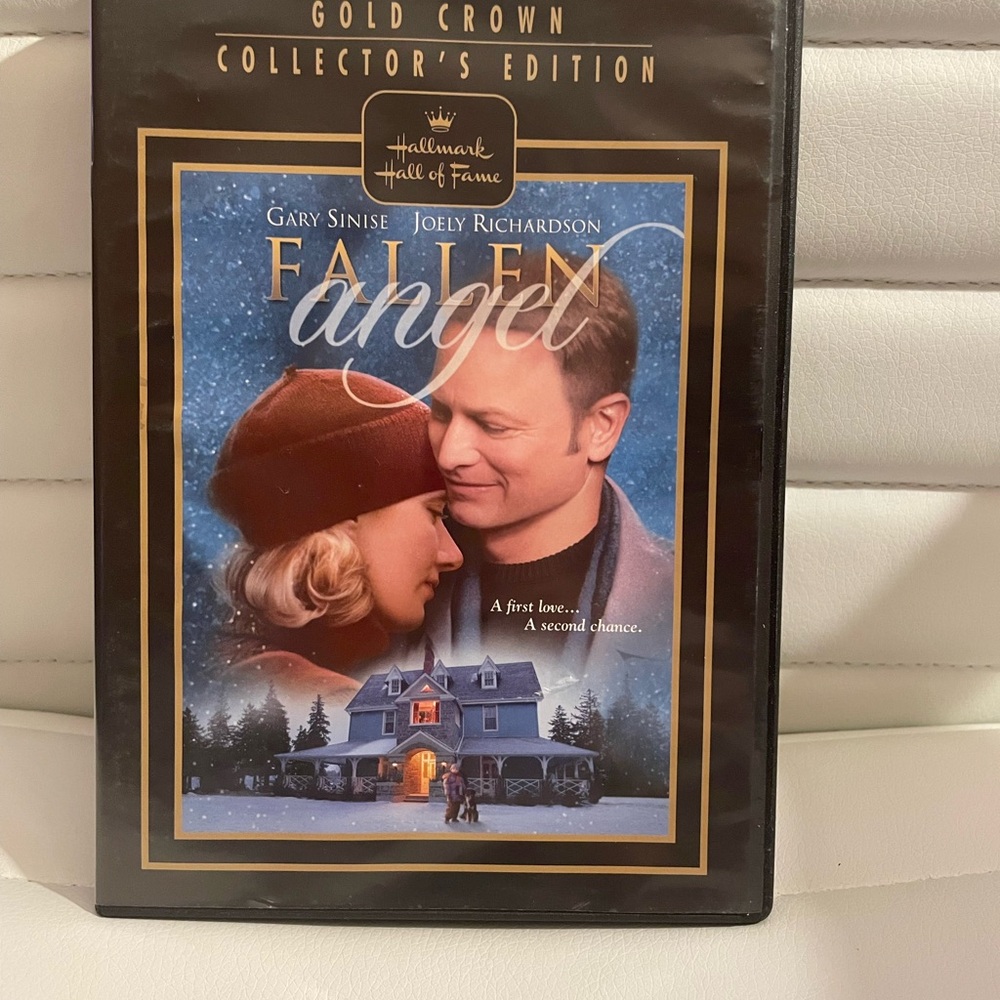 Hallmark Gold Crown Collector's Edition DVD - Blue and Red Cover